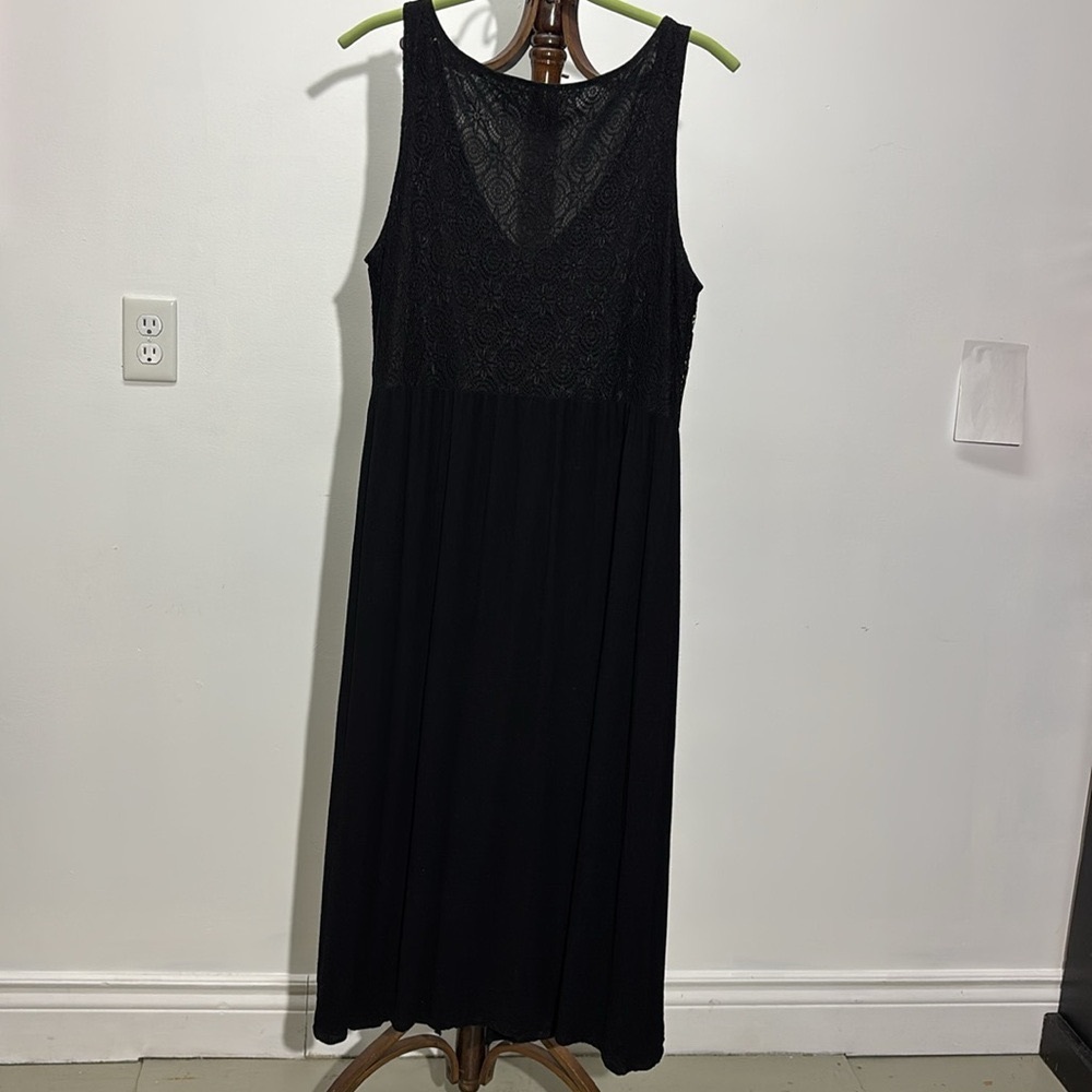 Stylish Black Sleeveless Dress (no tags) - Picture 4 of 6